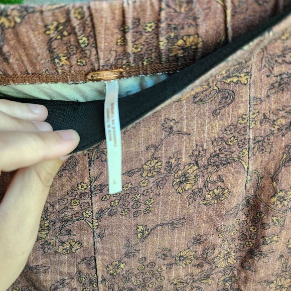 Free People flare brown floral pants - Picture 3 of 5